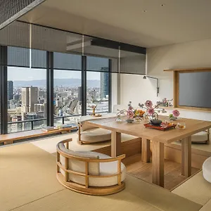 Four Seasons 5*, 大阪 日本